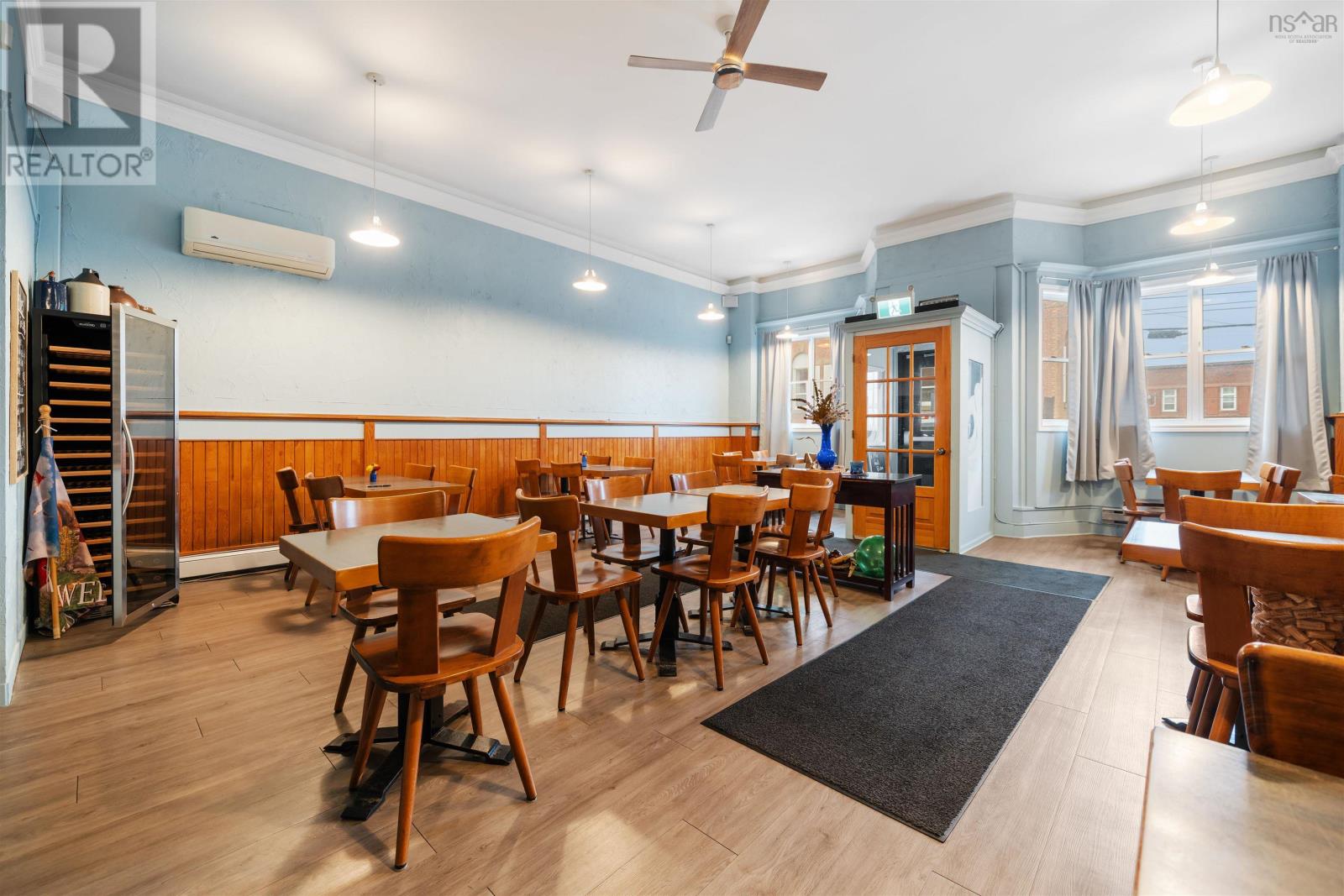 Property 45 of 49 of 216 Archimedes Street