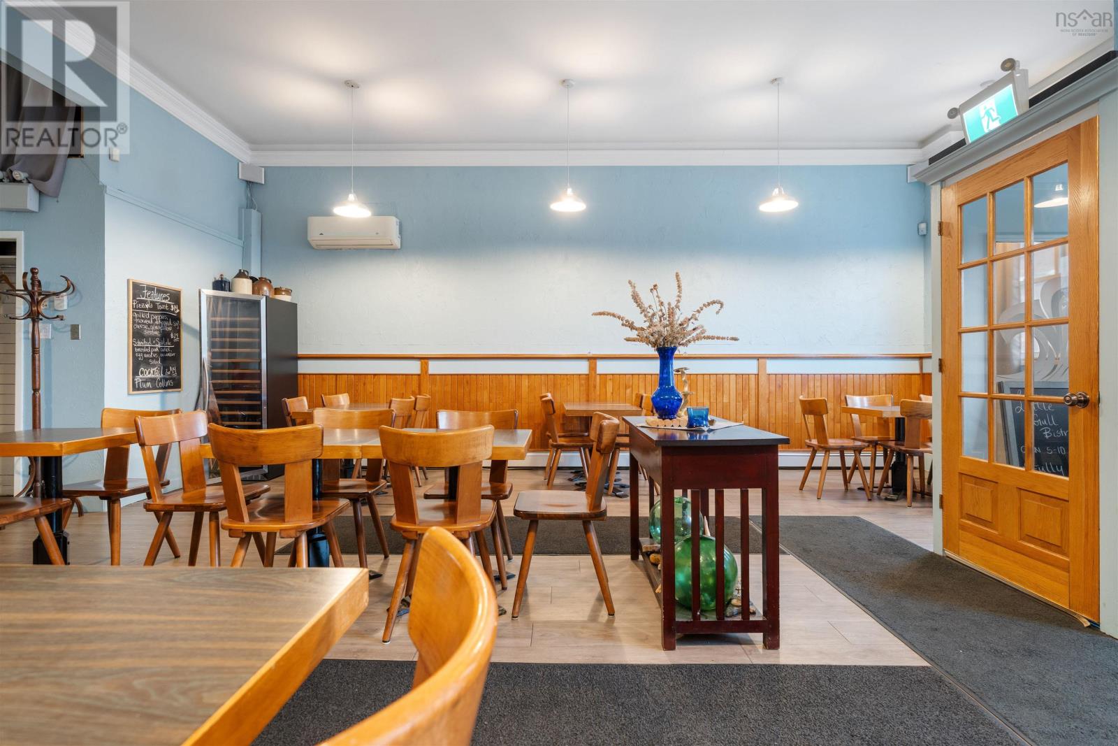 Property 44 of 49 of 216 Archimedes Street