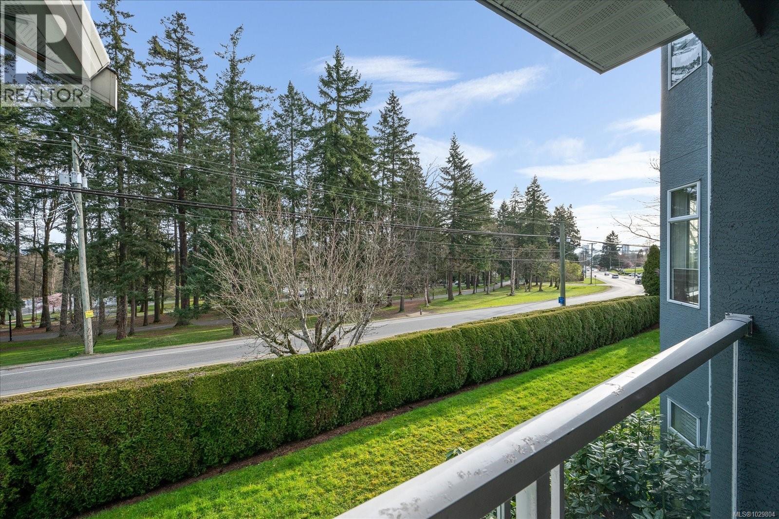 #202 2 Doric Ave - 7