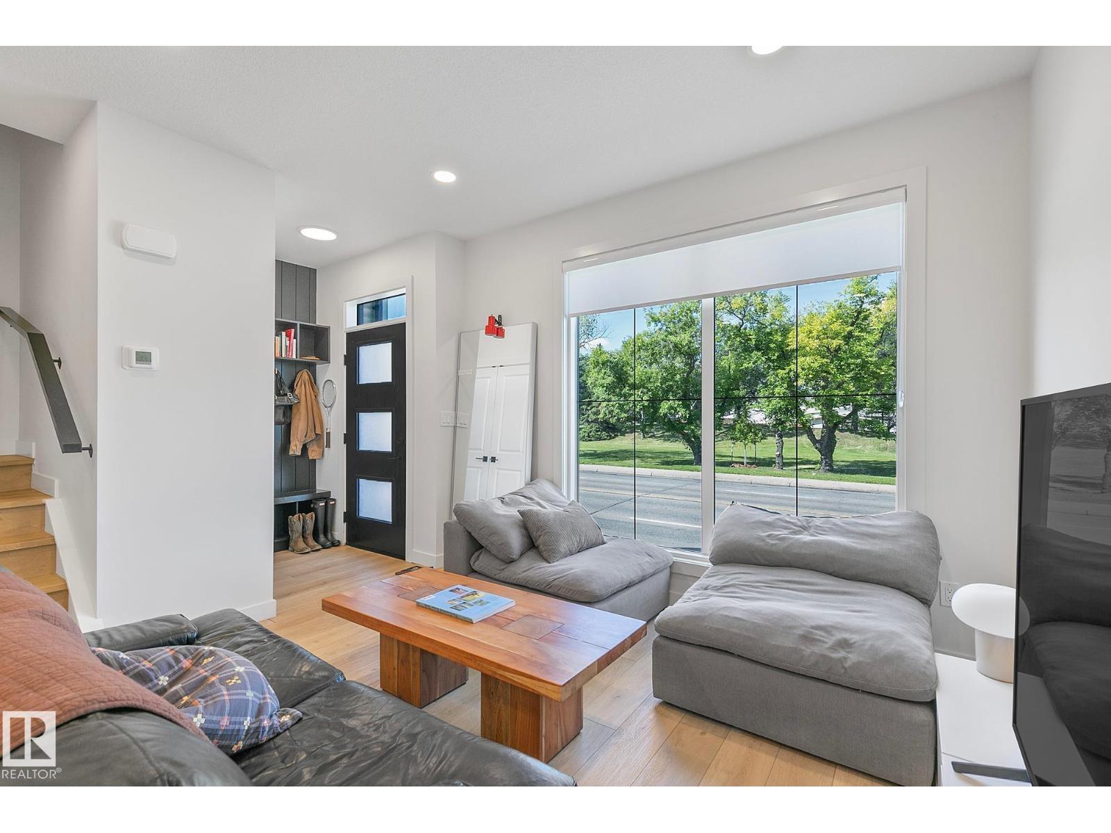 10363 149 ST NW - 13