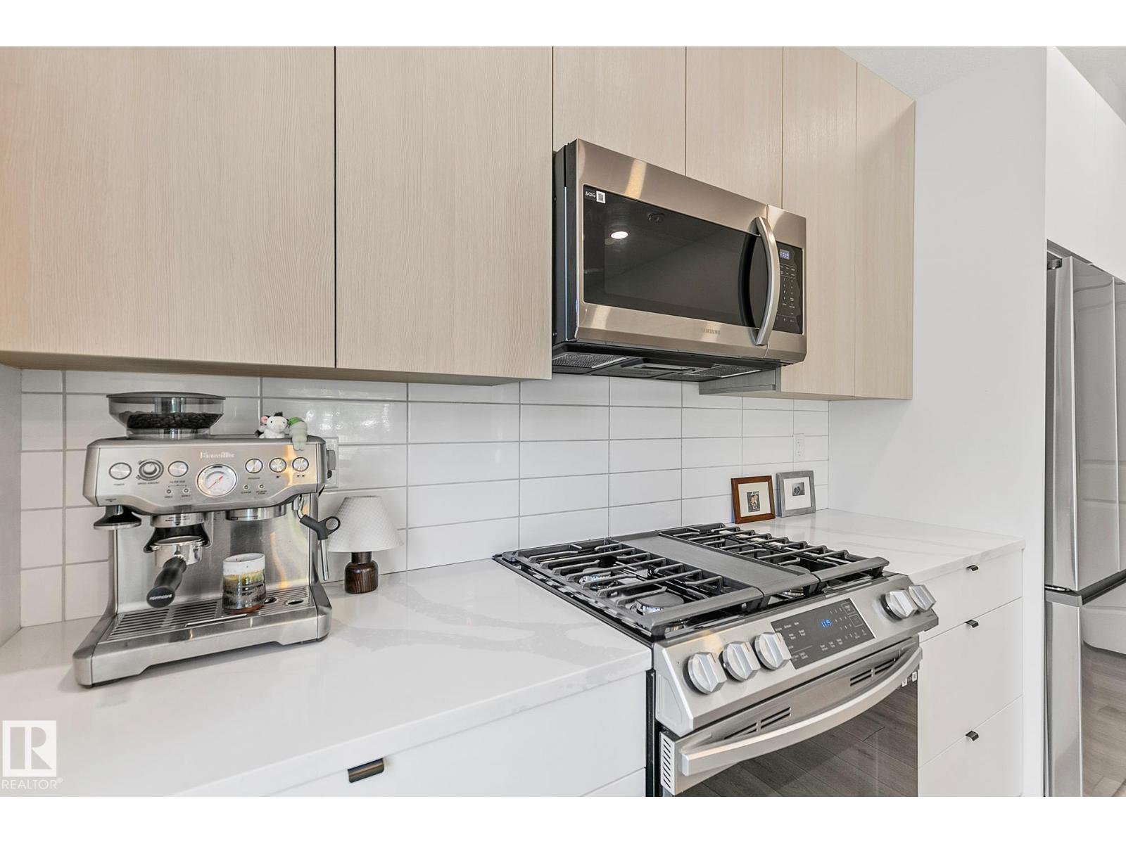 10363 149 ST NW - 21