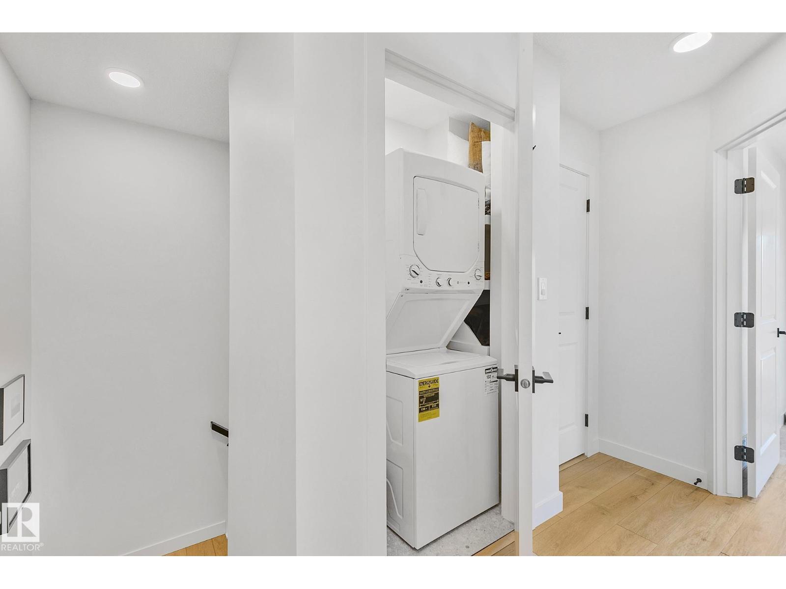 10363 149 ST NW - 36