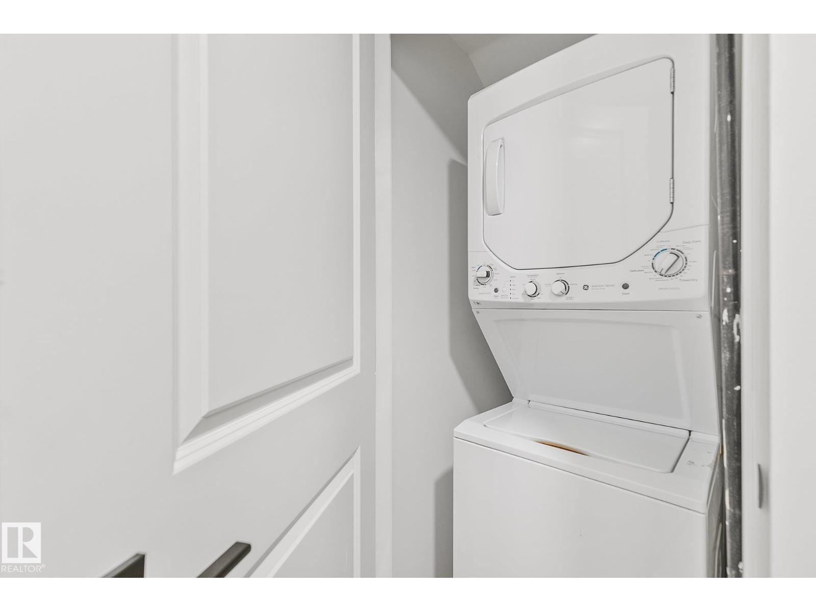 10363 149 ST NW - 51