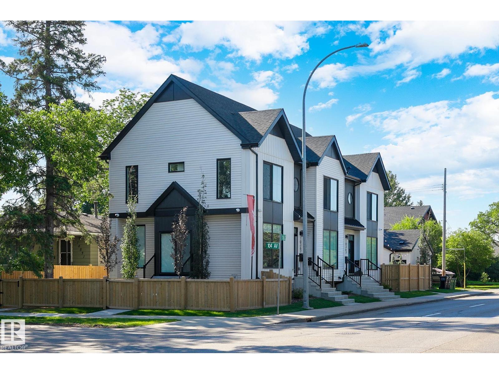 10363 149 ST NW - 66