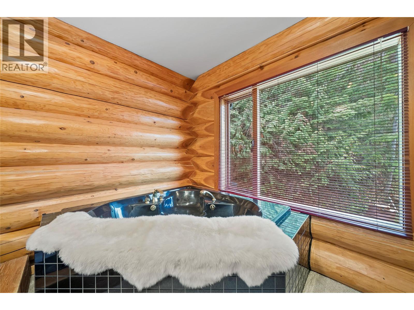 2822 Juniper Crescent - 29