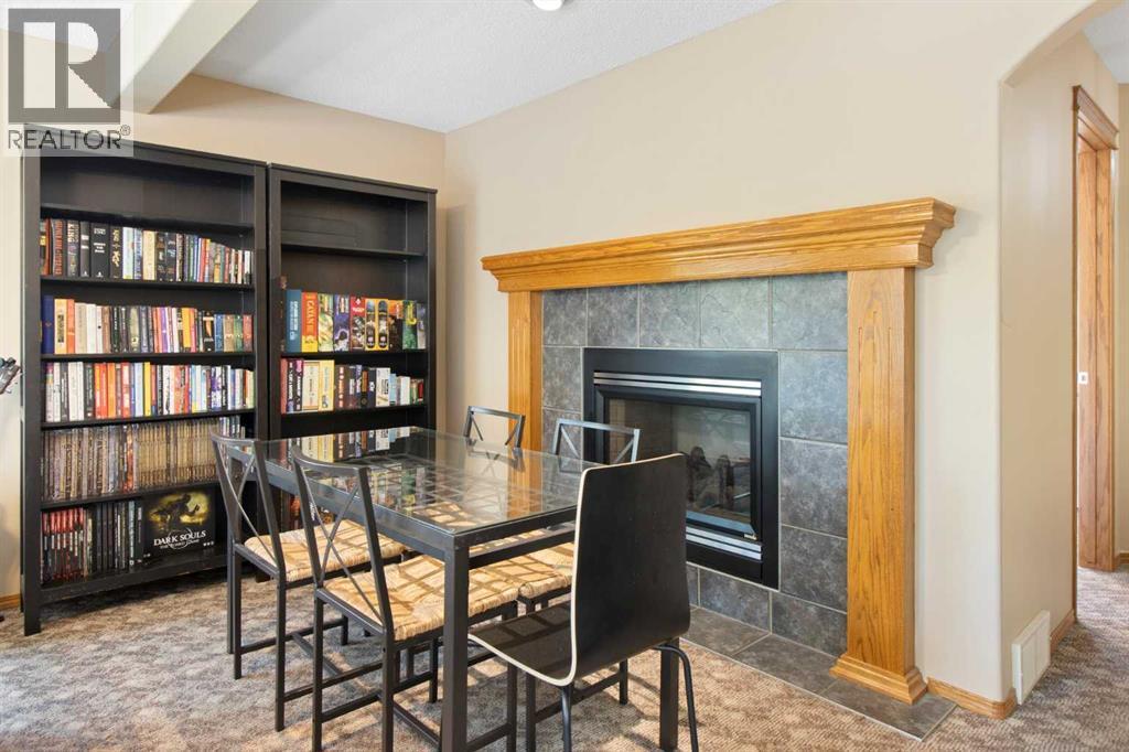 Single Family House for Sale in  Everwillow Close SW Evergreen Calgary 