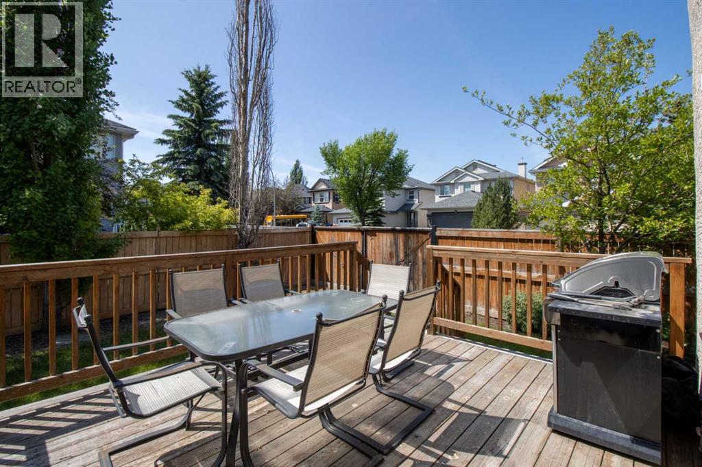 Single Family House for Sale in  Everwillow Close SW Evergreen Calgary 