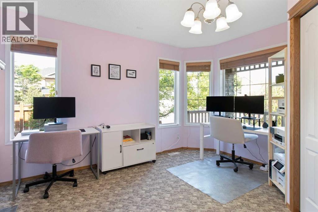 Single Family House for Sale in  Everwillow Close SW Evergreen Calgary 