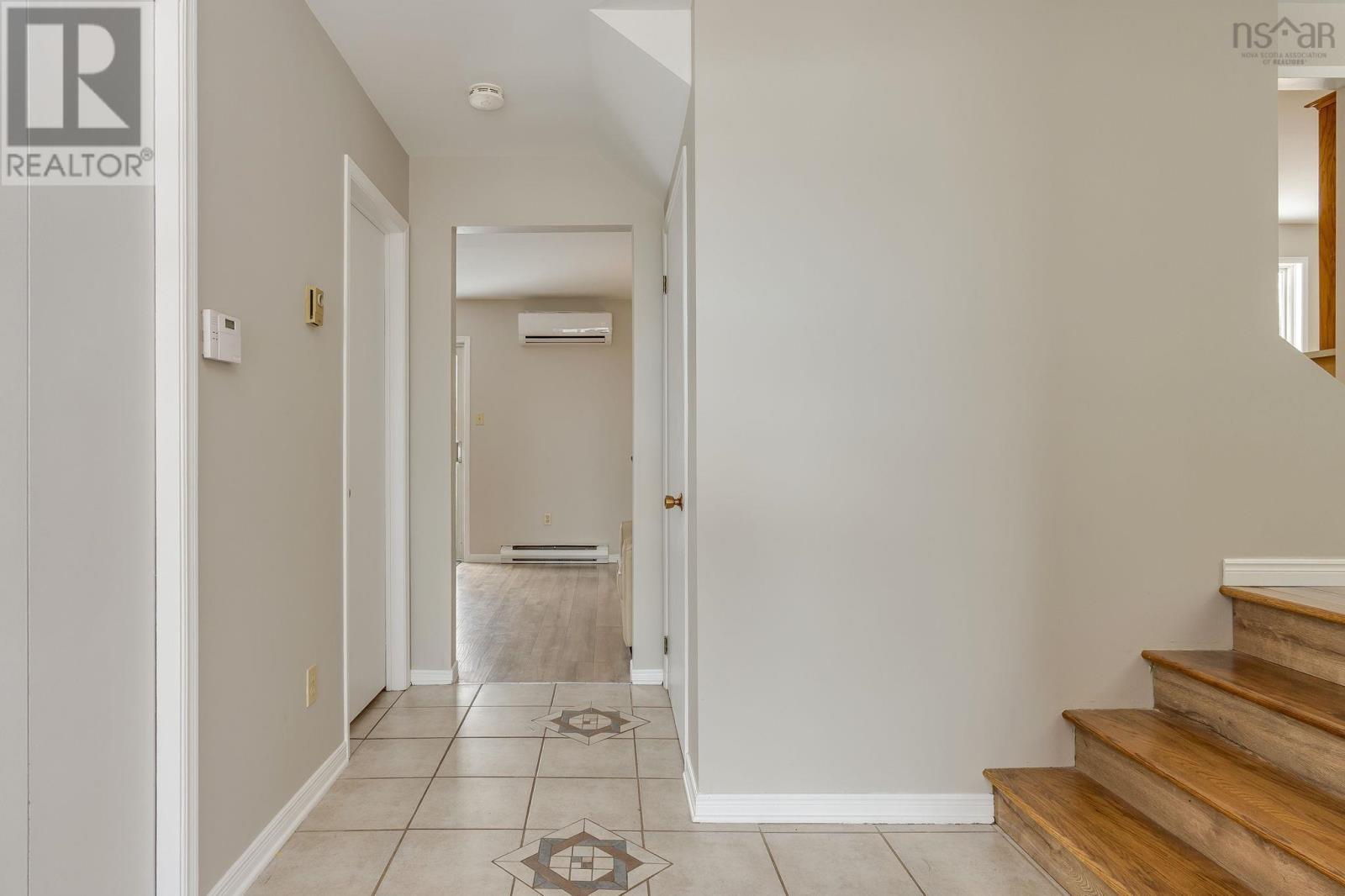 Property 21 of 45 of 23 Kuluna Court