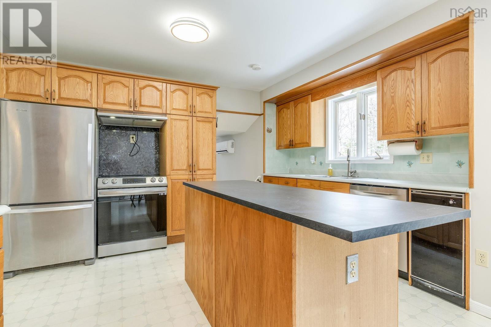 Property 3 of 45 of 23 Kuluna Court