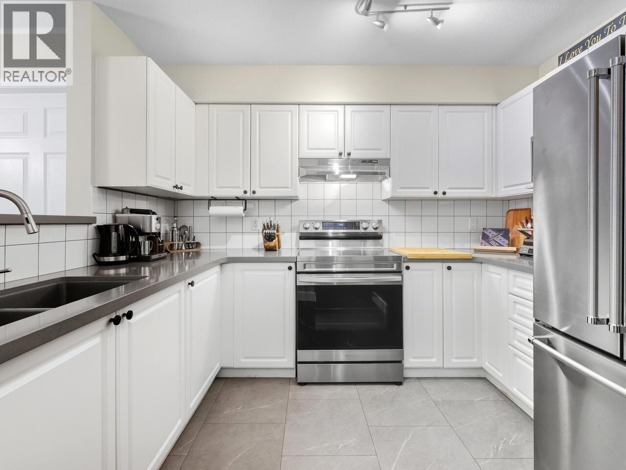 209 3480 MAIN STREET, Vancouver