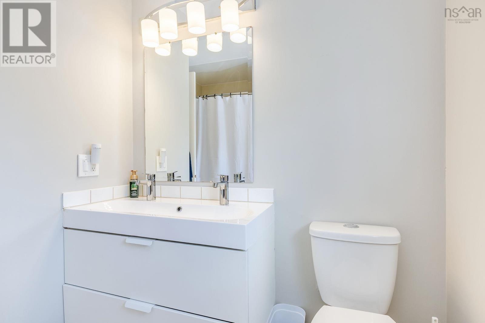 Property 12 of 45 of 23 Kuluna Court