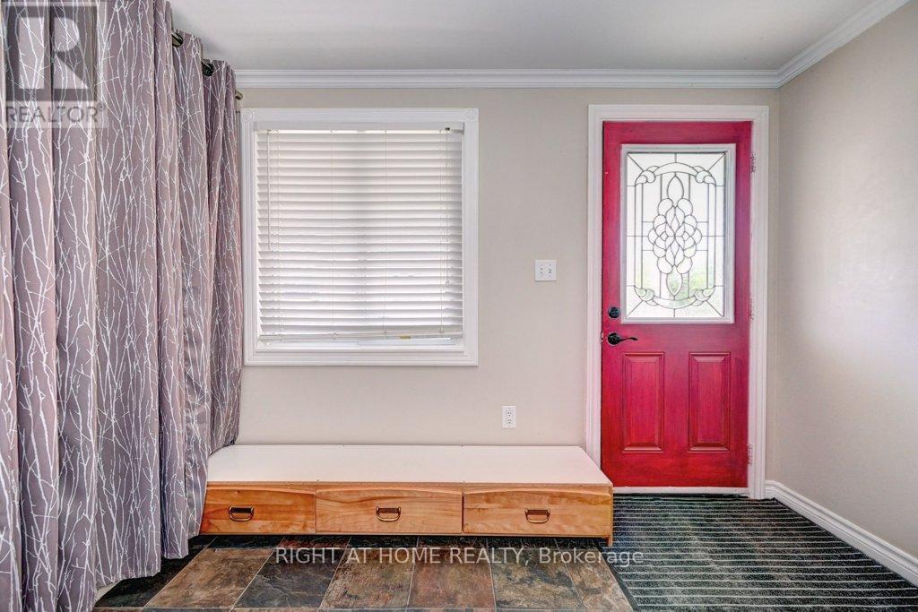 6 FERNDALE AVENUE - 3