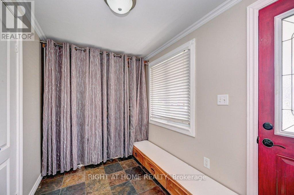6 FERNDALE AVENUE - 4