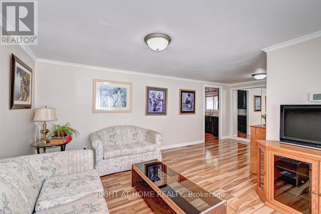 6 FERNDALE AVENUE - 6