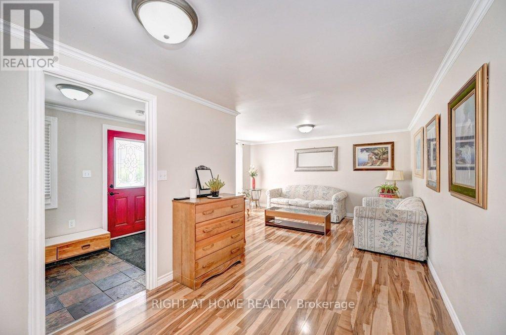 6 FERNDALE AVENUE - 7