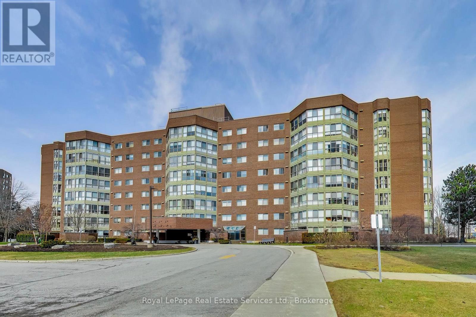 #611 5 WELDRICK ROAD W - 1