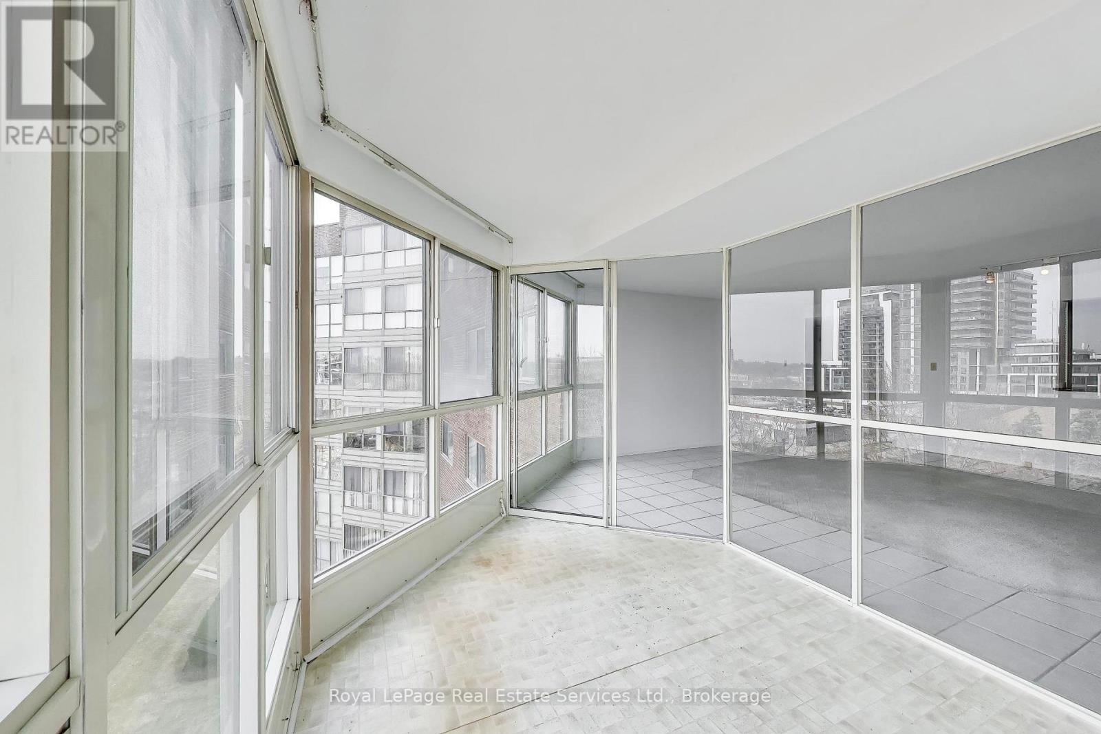 #611 5 WELDRICK ROAD W - 6
