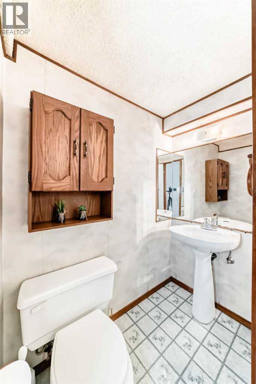 Single Family House Bungalow for Sale in  Rundlefield Crescent NE Rundle Calgary 