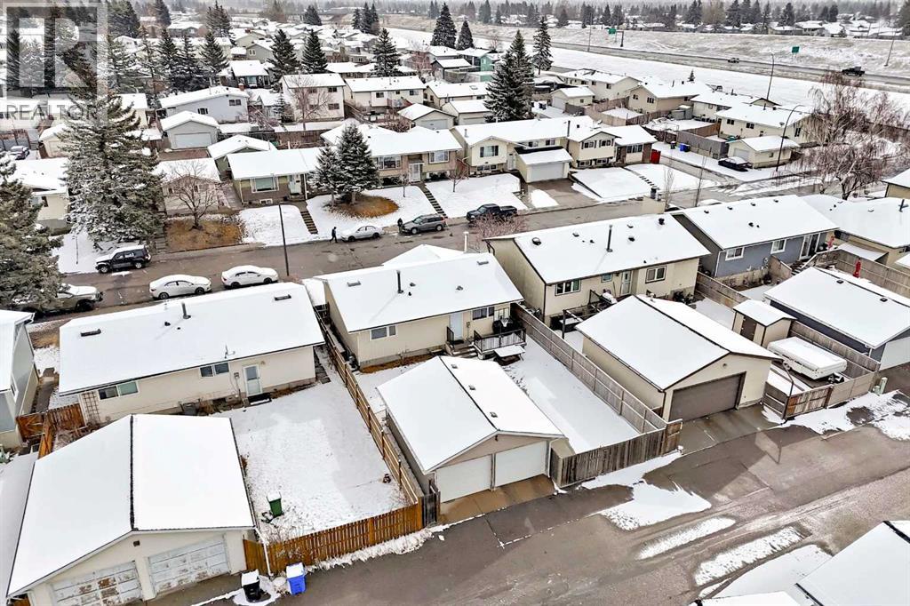 Single Family House Bungalow for Sale in  Rundlefield Crescent NE Rundle Calgary 