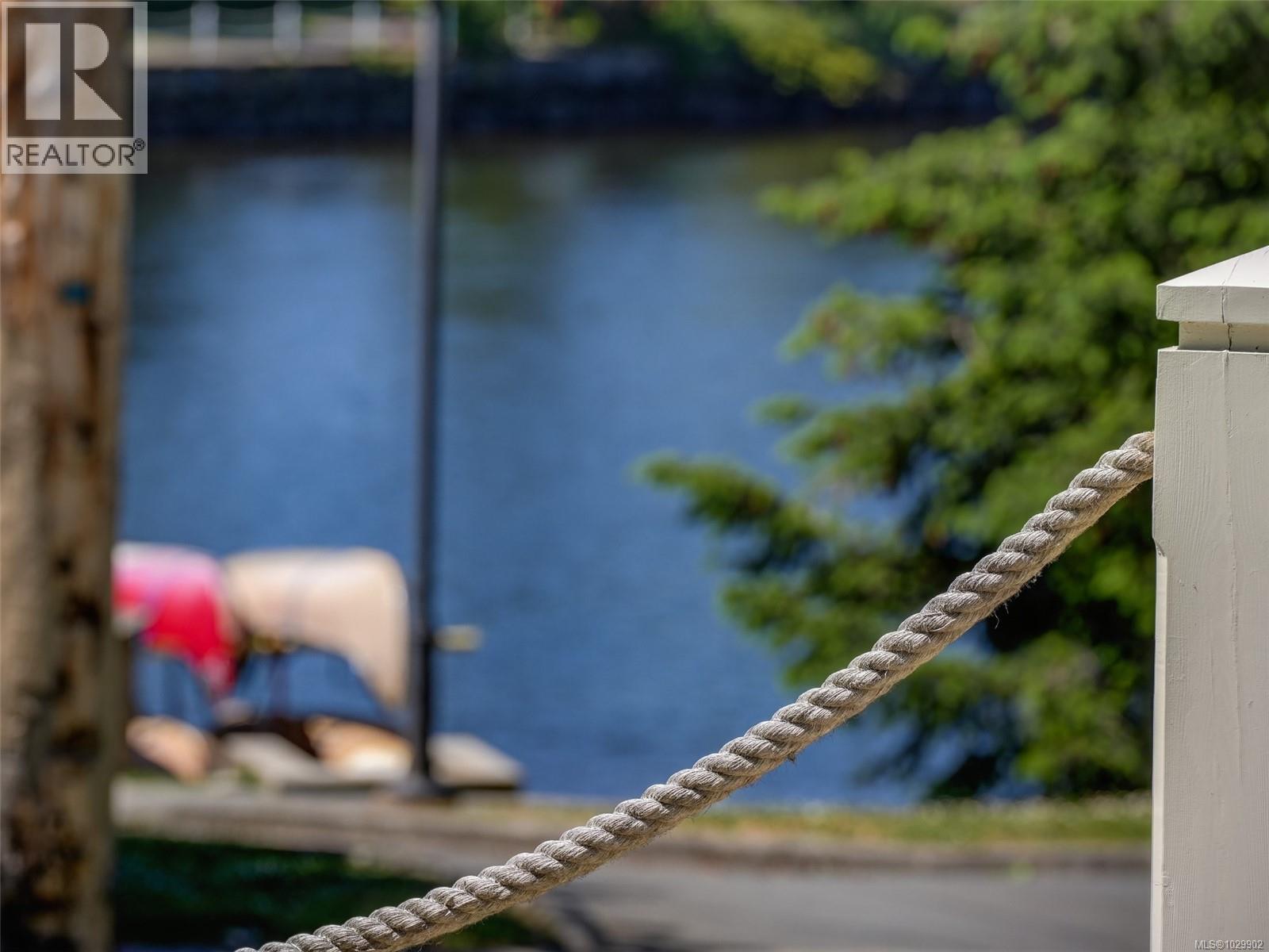  354 Gorge Road West, Saanich