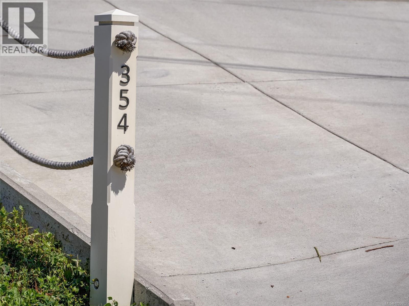  354 Gorge Road West, Saanich