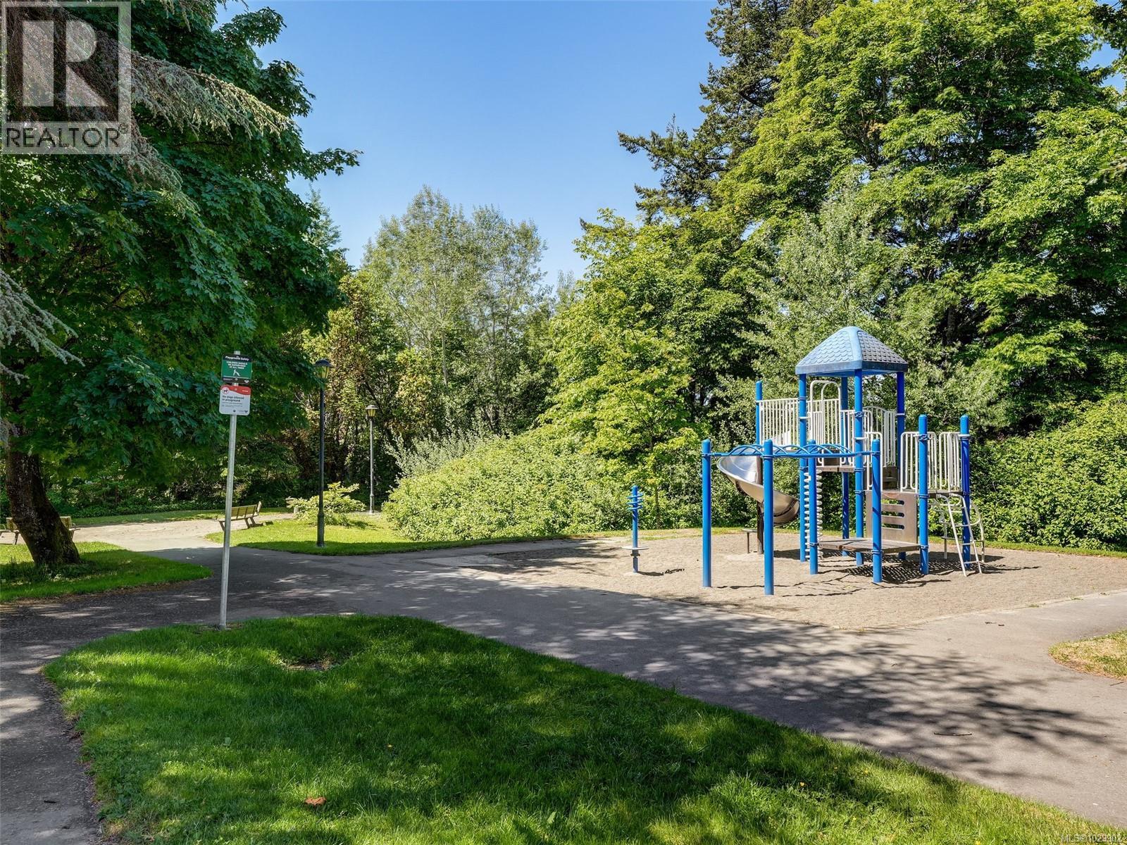  354 Gorge Road West, Saanich