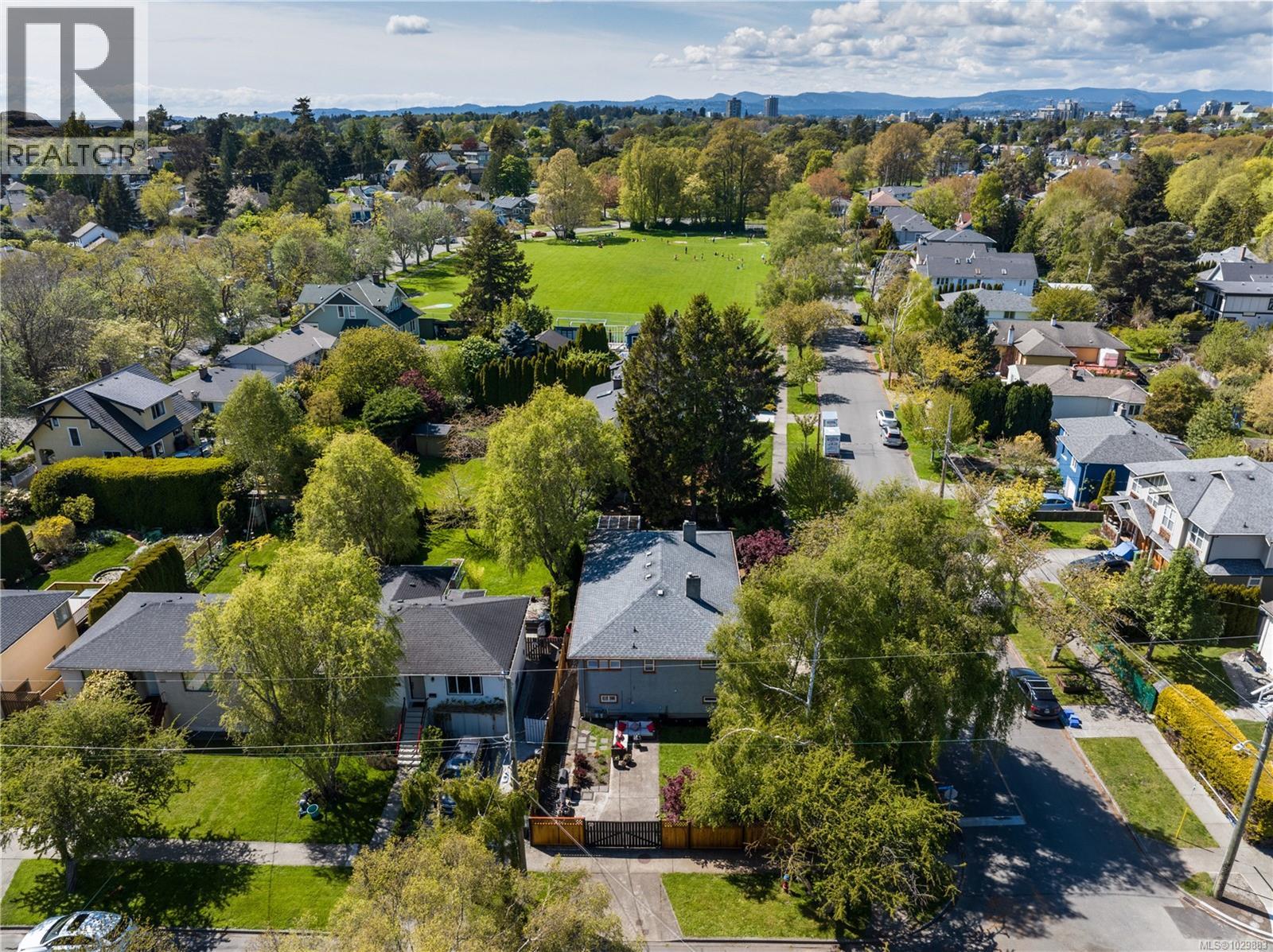 1451 Brooke St - 29