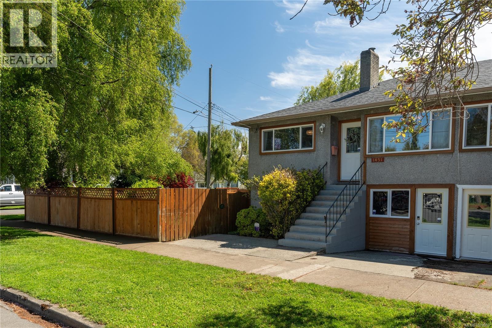 1451 Brooke St - 36