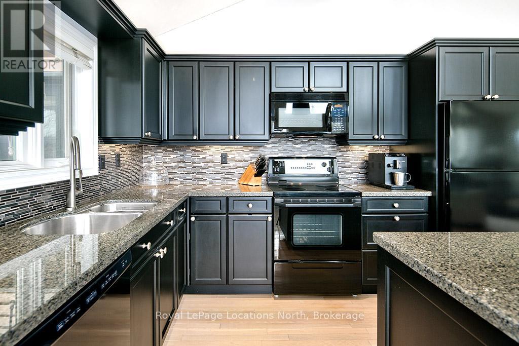 112 AMIK COURT - 17
