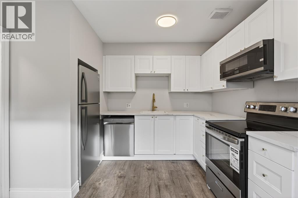 #20 816 WELLINGTON STREET - 8