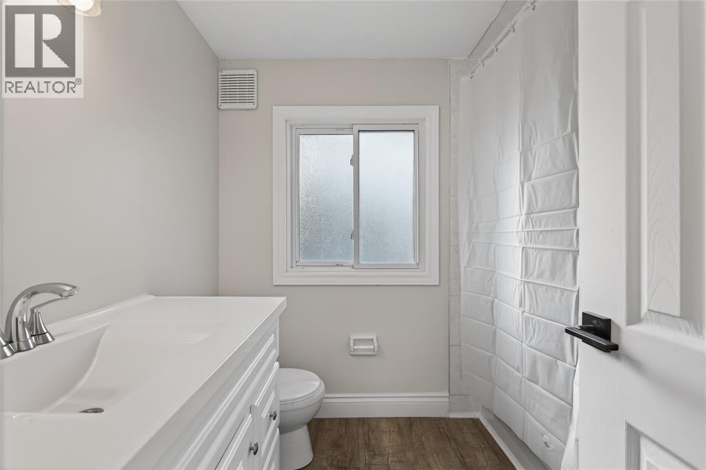 #20 816 WELLINGTON STREET - 14