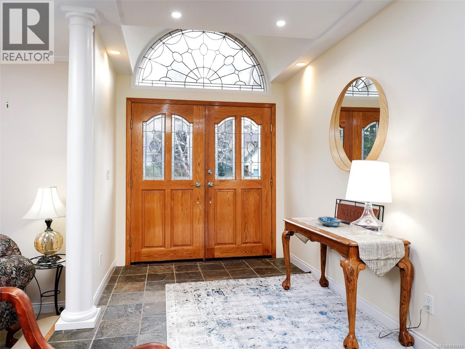  3914 Gibson Court, Saanich