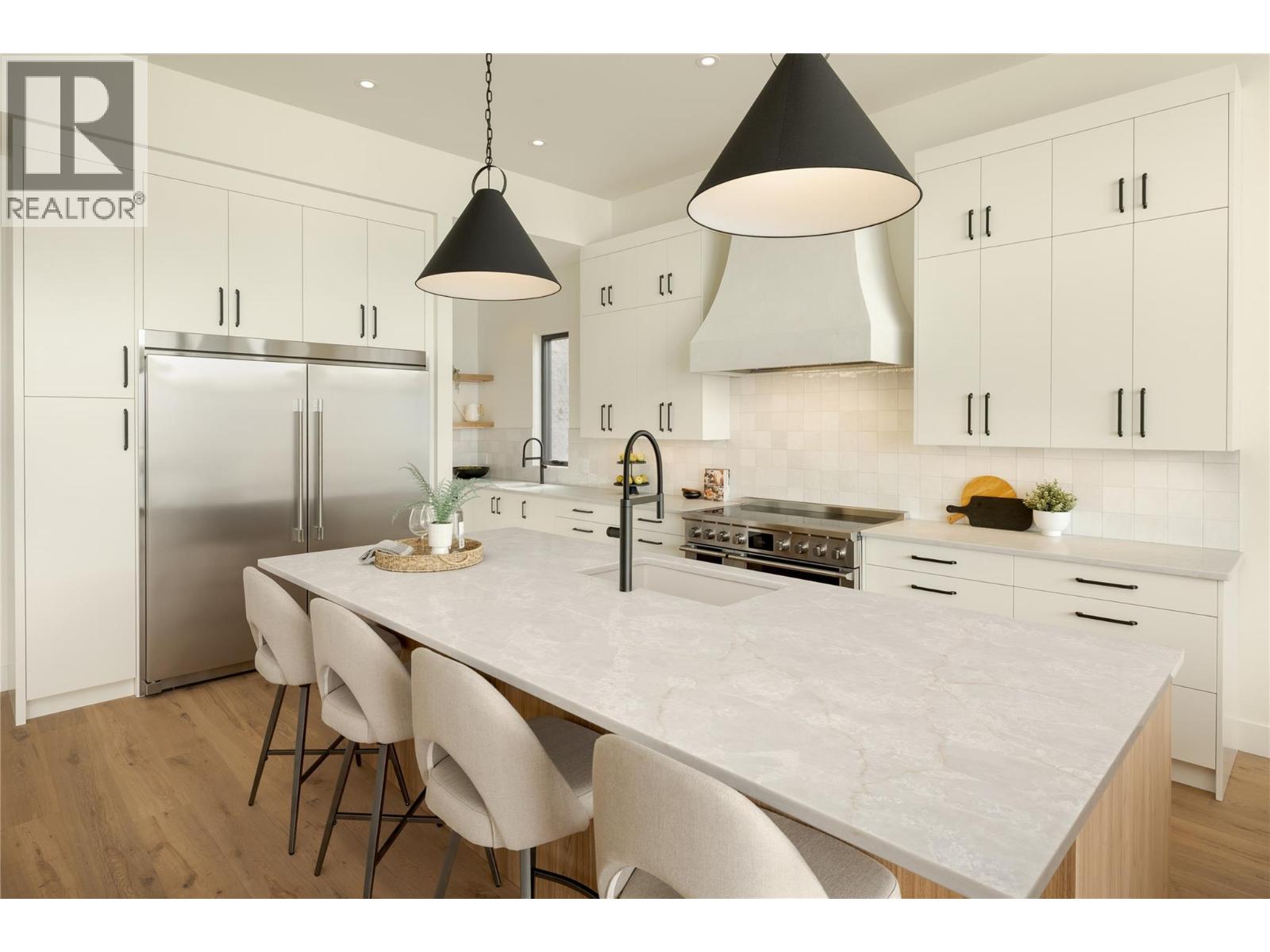  573 Clifton Court, Kelowna