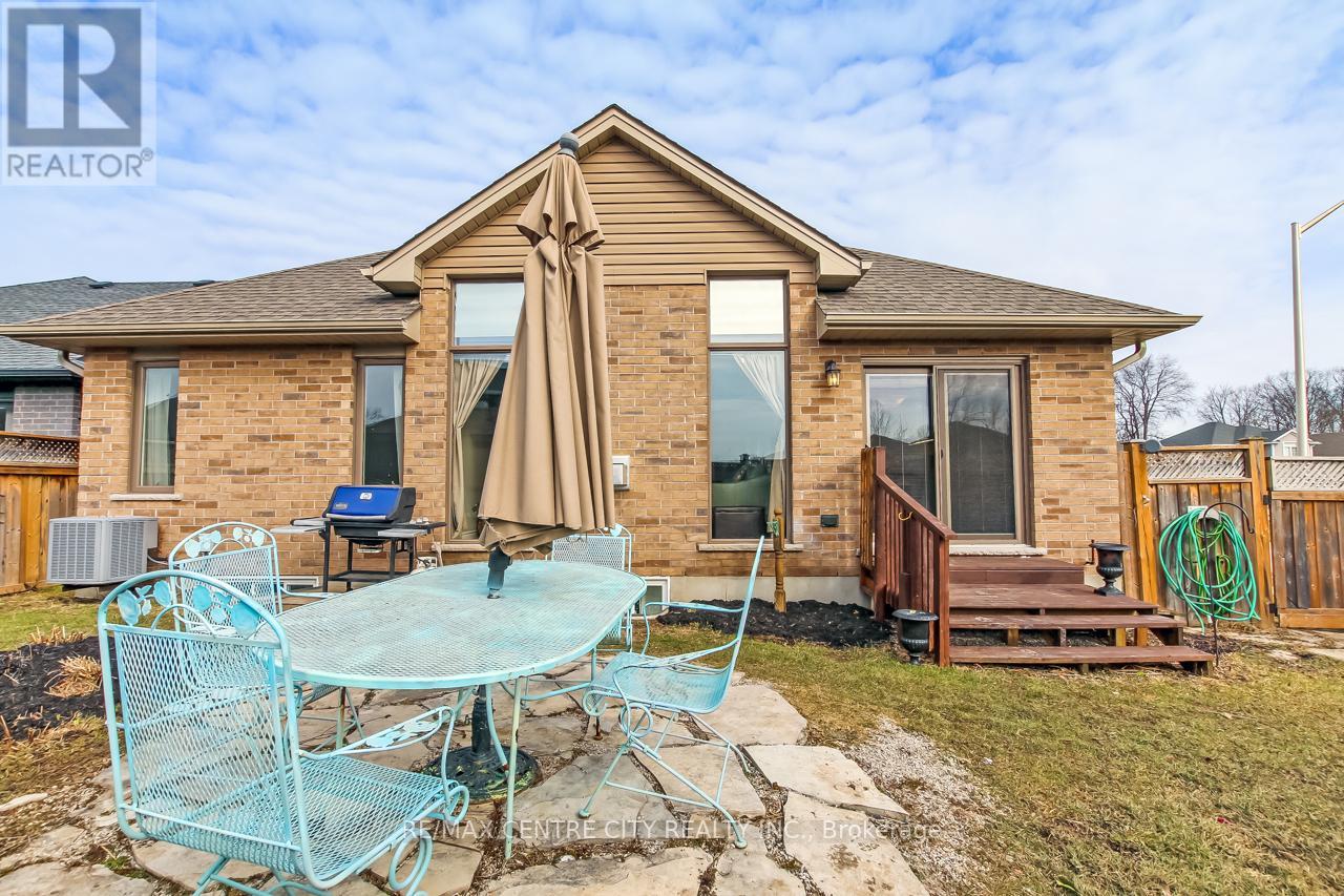 417 BEAMISH STREET Property Photo