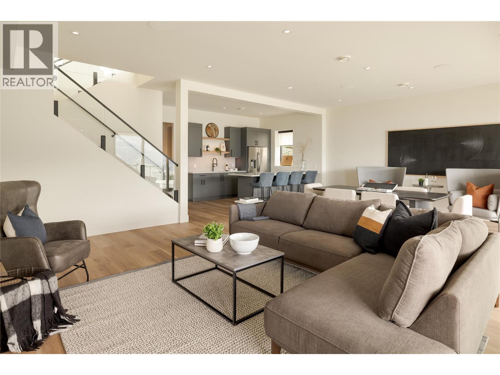  573 Clifton Court, Kelowna