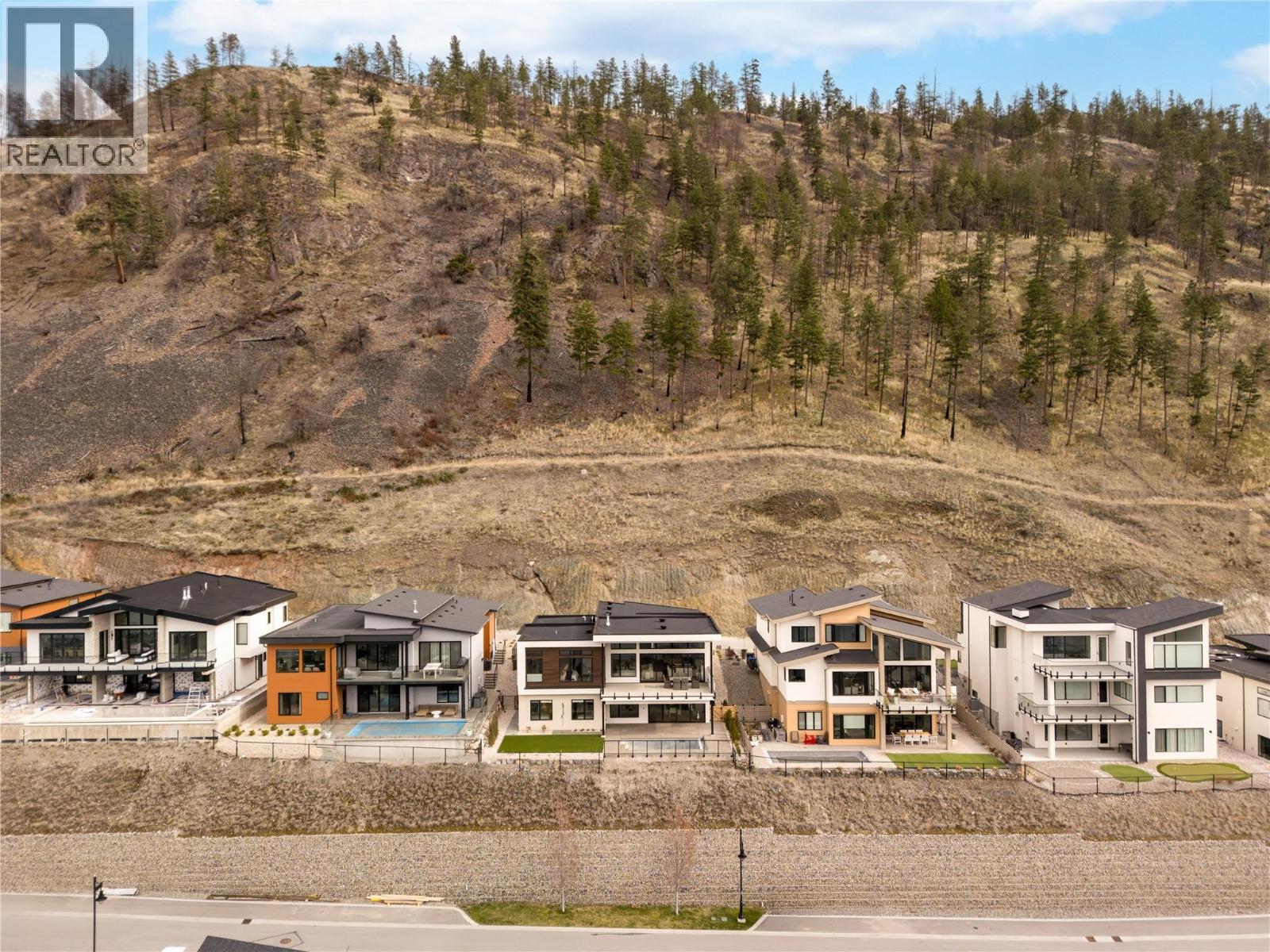  573 Clifton Court, Kelowna