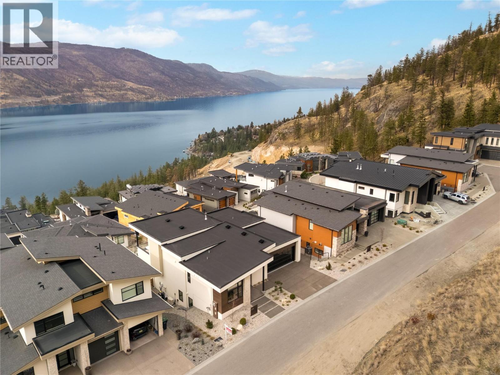  573 Clifton Court, Kelowna