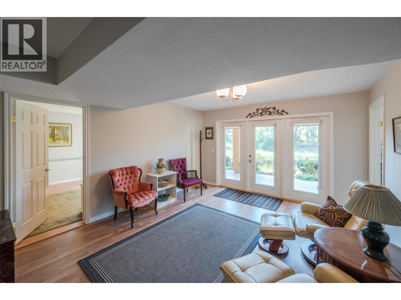 3604 LOBELIA Drive, Osoyoos