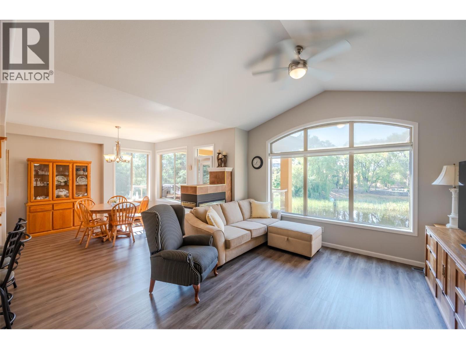 3604 LOBELIA Drive, Osoyoos