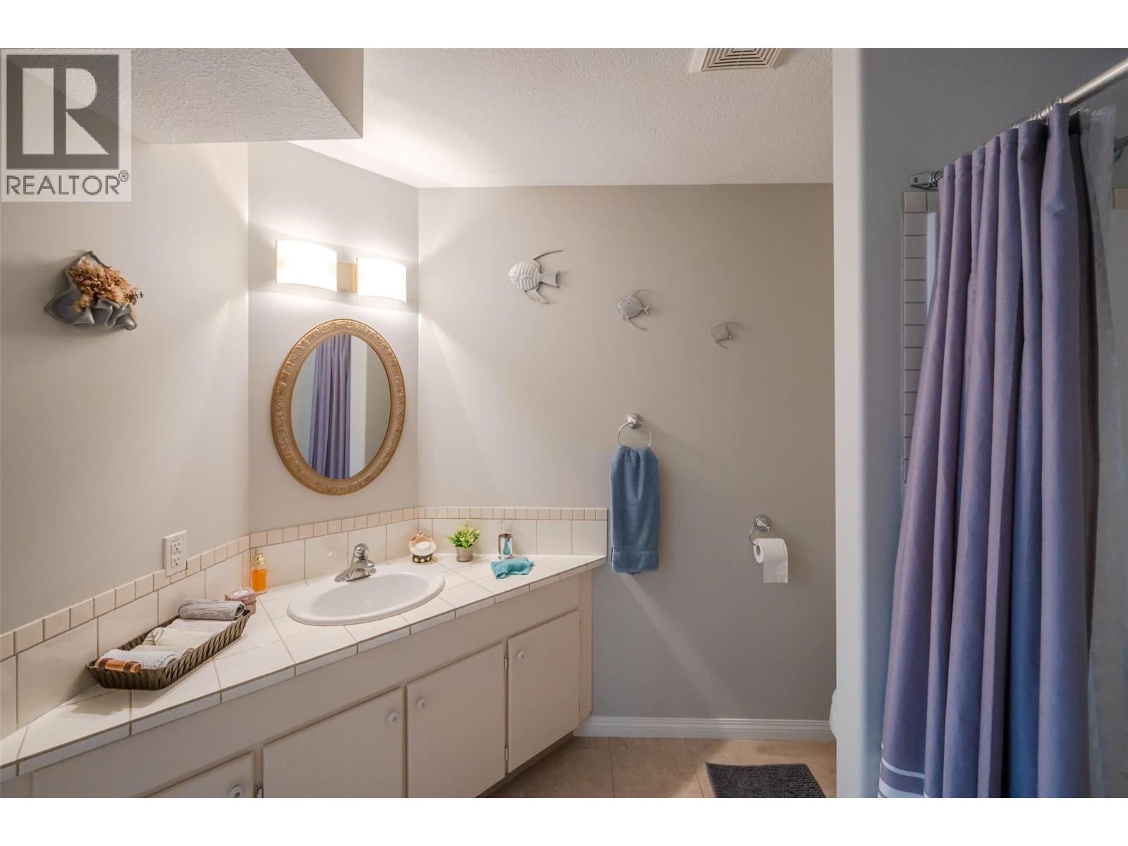 3604 LOBELIA Drive, Osoyoos