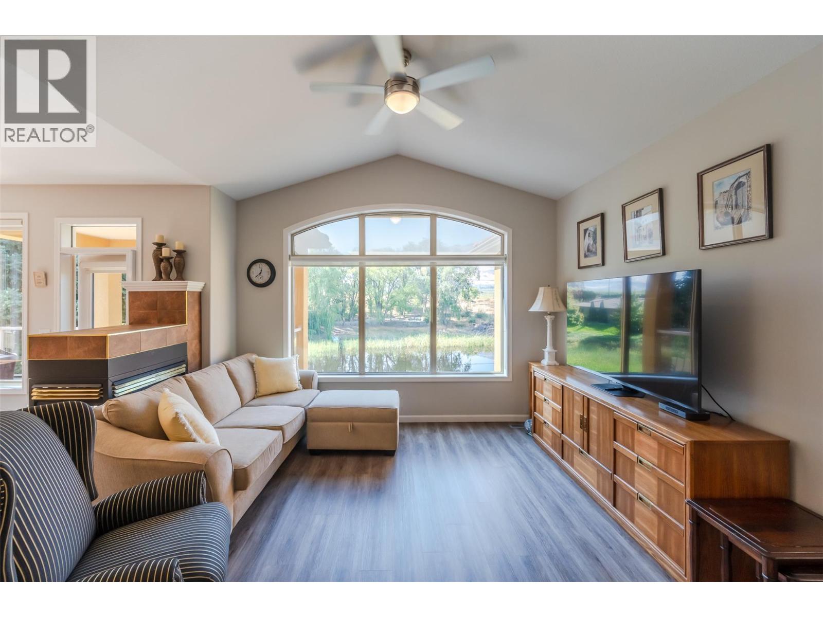 3604 LOBELIA Drive, Osoyoos