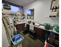 15168 Roper Avenue, White Rock, BC V4B2E7 Photo 13