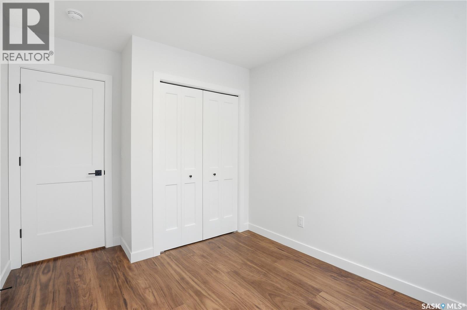 Single Family House Raised bungalow for Sale in  G AVENUE N Saskatoon 