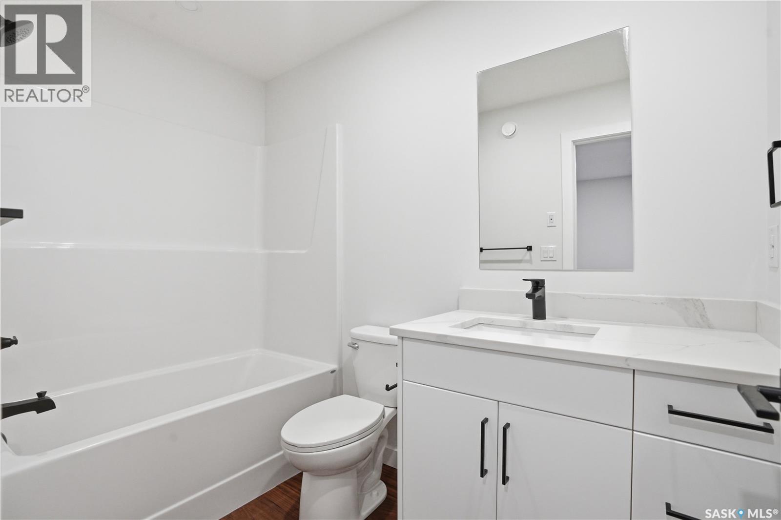 Single Family House Raised bungalow for Sale in  G AVENUE N Saskatoon 