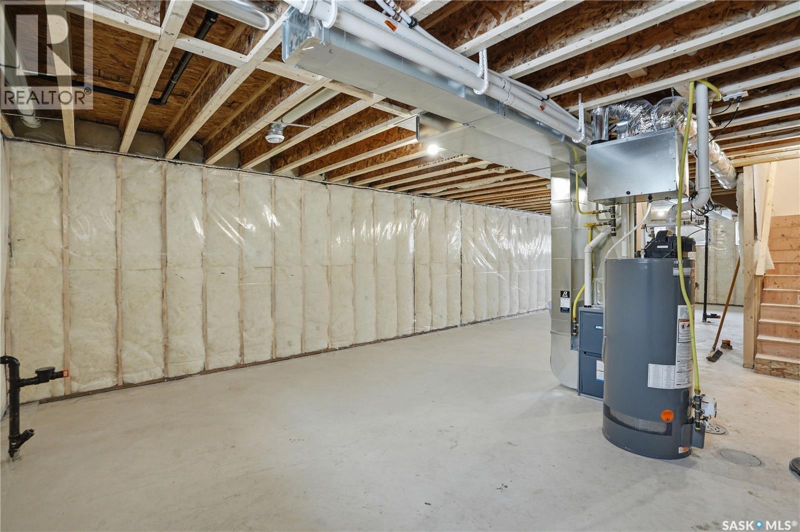 Single Family House Raised bungalow for Sale in  G AVENUE N Saskatoon 