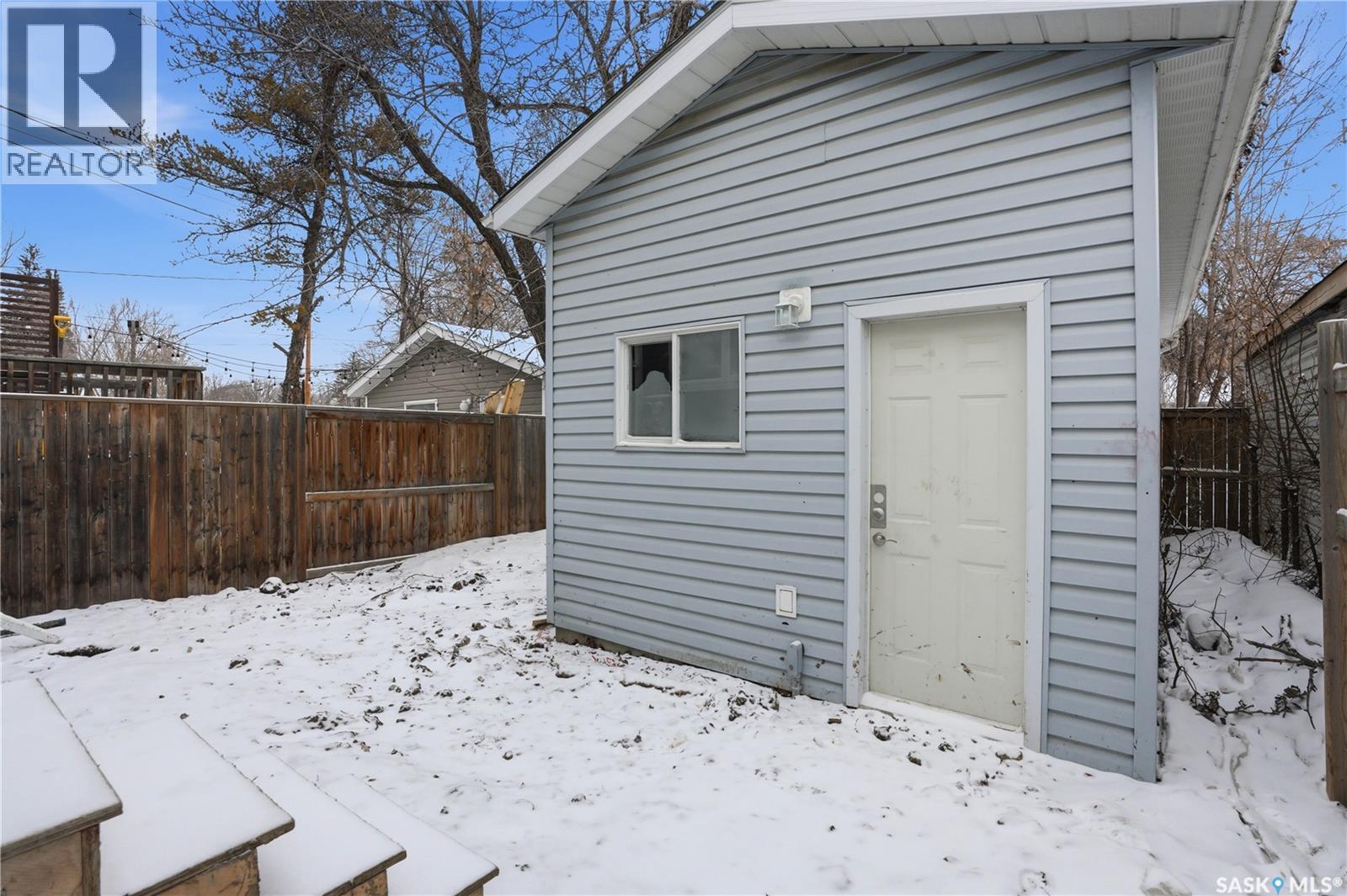 Single Family House Raised bungalow for Sale in  G AVENUE N Saskatoon 