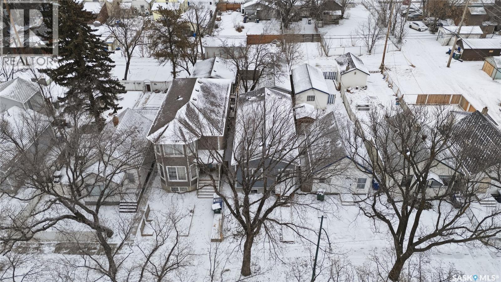 Single Family House Raised bungalow for Sale in  G AVENUE N Saskatoon 