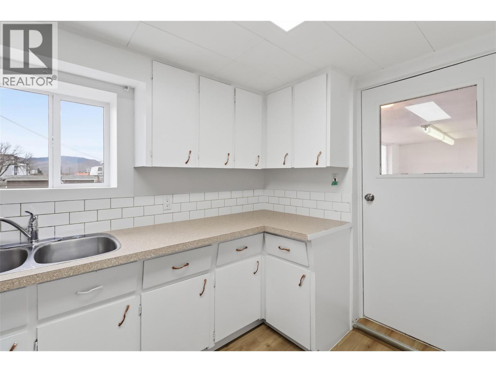 133 Cedar Street, Kamloops