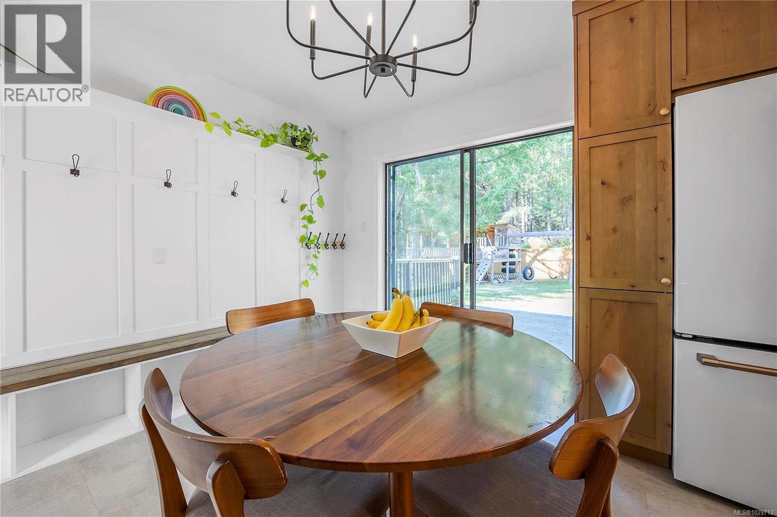 1475 GEORGINA RD - 16